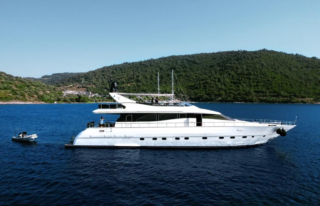 2004 Leopard 85 