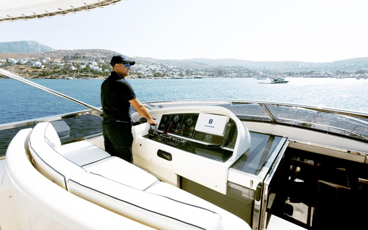 2004 Leopard 85 