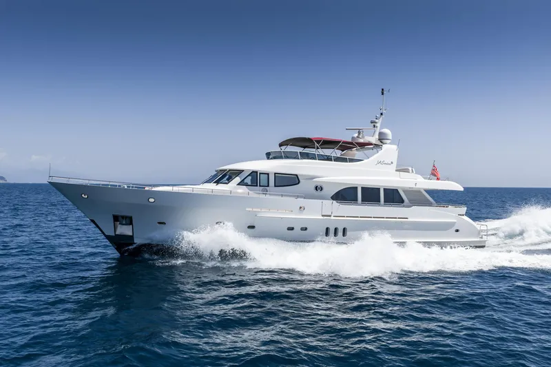 Jasmine Luna Yacht Photos Pics Luxury yacht Moonen JASMINE LUNA 2007 cruising on open sea.