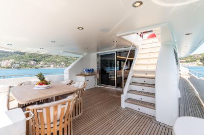Yacht