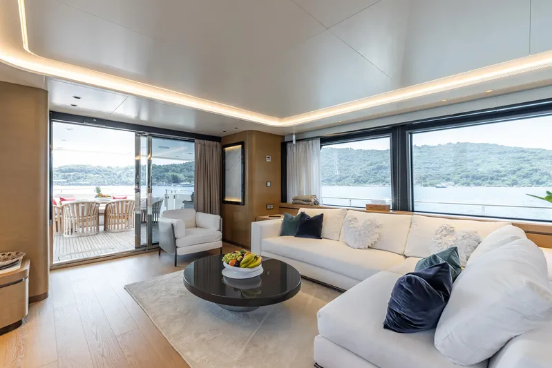 Jasmine Luna Yacht Photos Pics Luxurious interior of 2007 Moonen JASMINE LUNA yacht with elegant seating and scenic views.