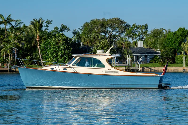 Niniane Yacht Photos Pics 