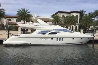 Azimut 62