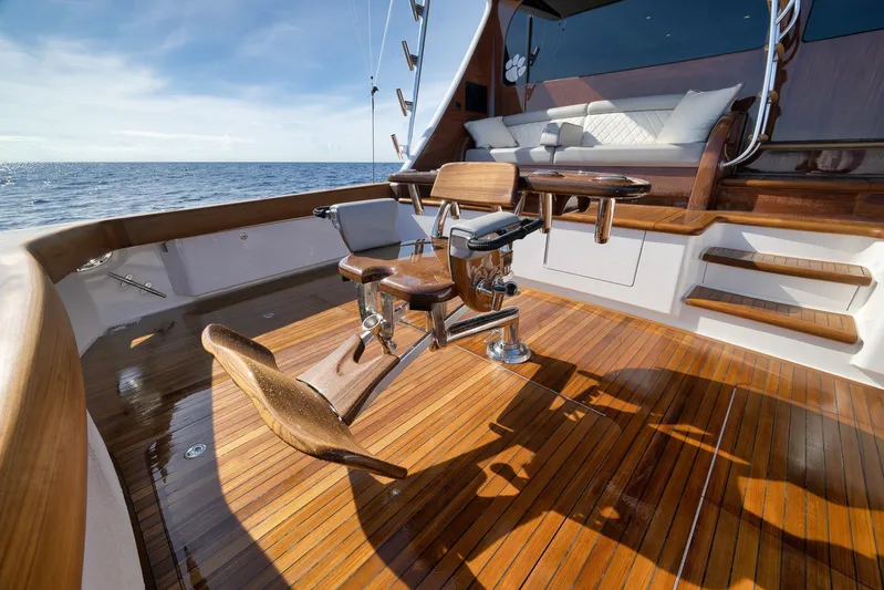 Baileys Ark Yacht Photos Pics Viking 80 Baileys Ark - Exterior Cockpit