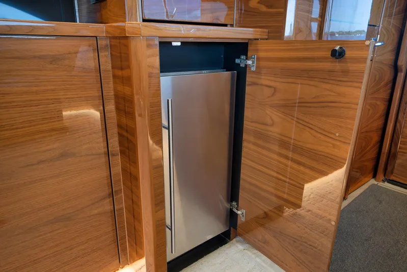 Baileys Ark Yacht Photos Pics Viking 80 Baileys Ark - Interior Salon