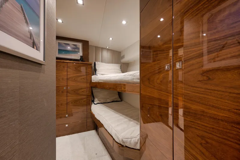 Baileys Ark Yacht Photos Pics Viking 80 Baileys Ark - Interior Guest Stateroom