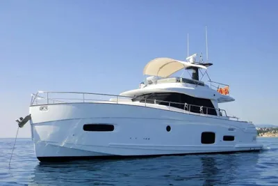 2015 Azimut Magellano 53