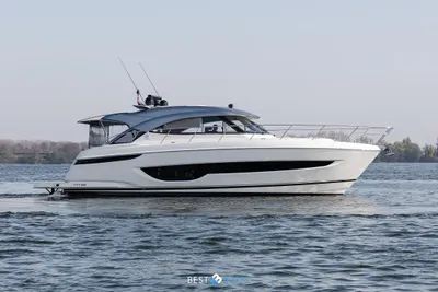 2024 Riviera 4600 Sport Yacht