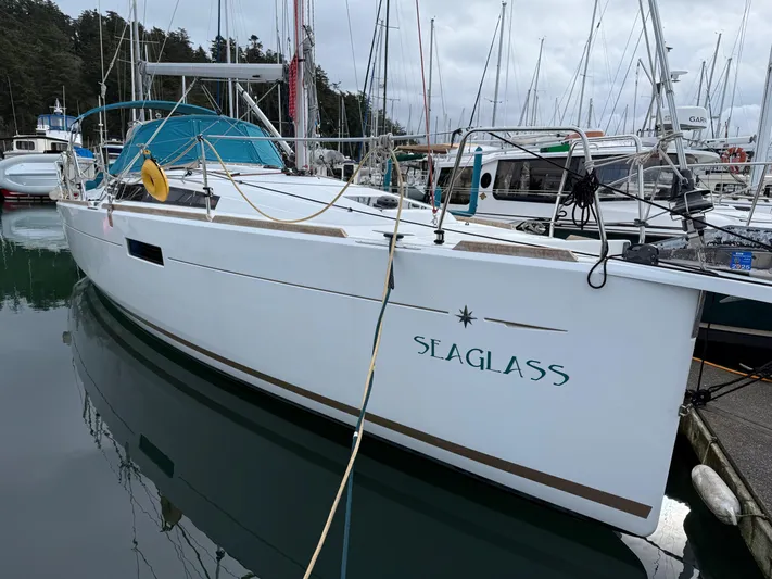 Seaglass Yacht Photos Pics 
