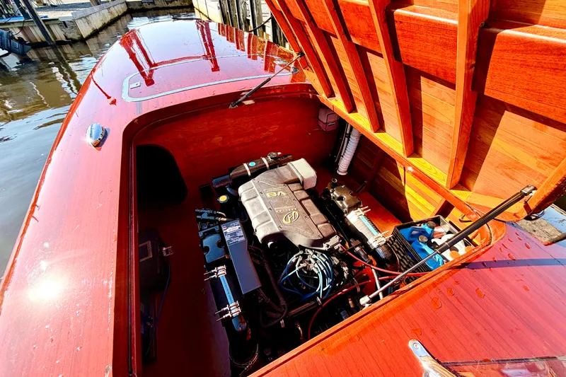  Yacht Photos Pics Custom 1998 30 Gentleman's Racer with open engine compartment, showcasing detailed craftsmanship.