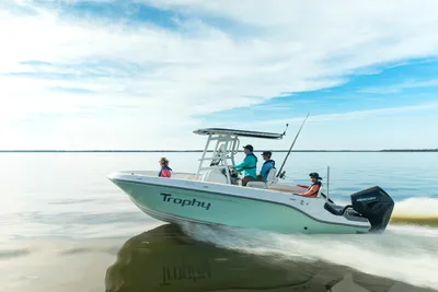 Bayliner Trophy 22CC