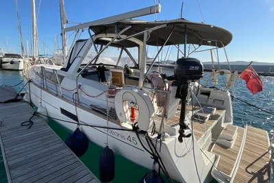 Beneteau Oceanis 45
