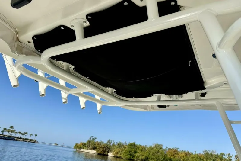 Madness Yacht Photos Pics 2018 Boston Whaler 330 Outrage - Rod Holders