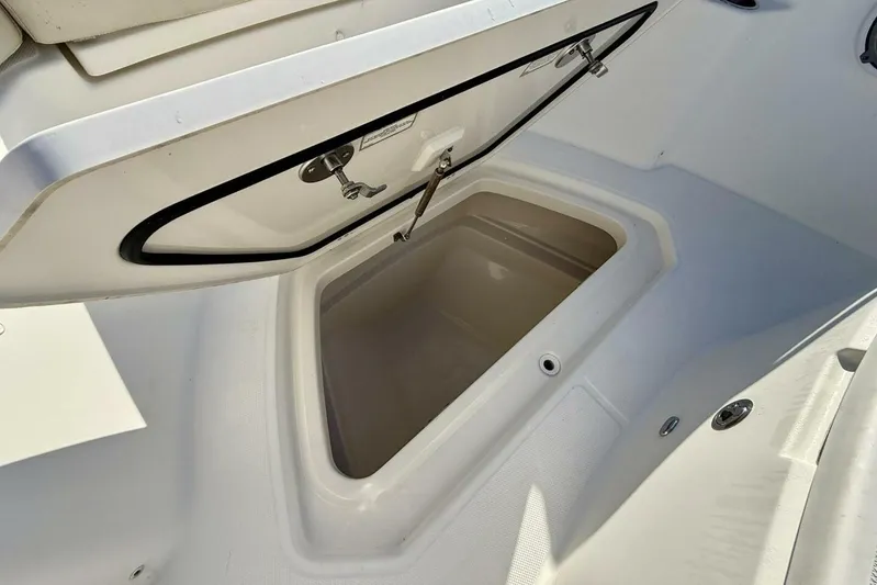 Madness Yacht Photos Pics 2018 Boston Whaler 330 Outrage - Storage