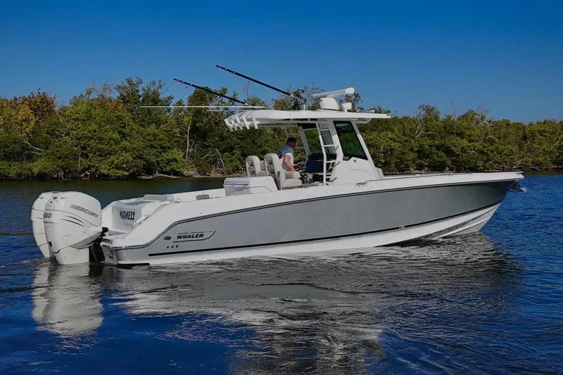 Madness Yacht Photos Pics 2018 Boston Whaler 330 Outrage - Profile