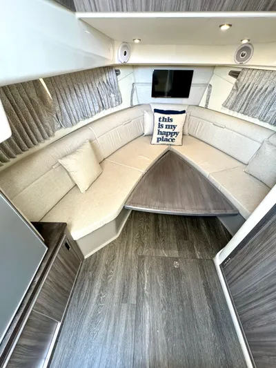 Bee Good Yacht Photos Pics 