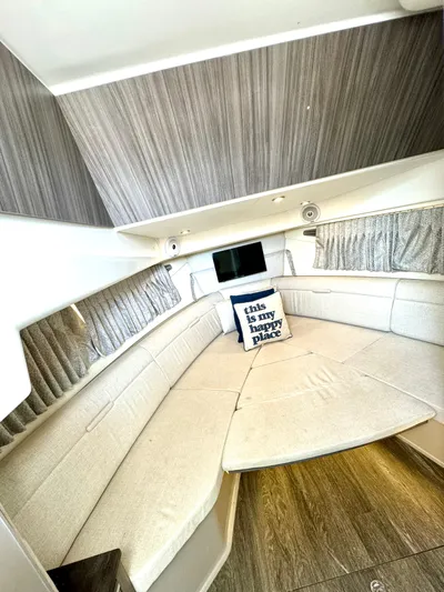 Bee Good Yacht Photos Pics Interior Fwd. Berth