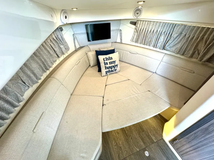 Bee Good Yacht Photos Pics 