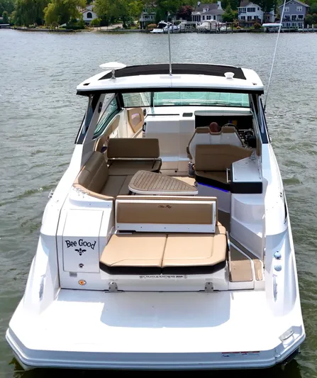 Bee Good Yacht Photos Pics 