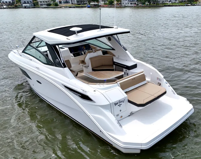 Bee Good Yacht Photos Pics 