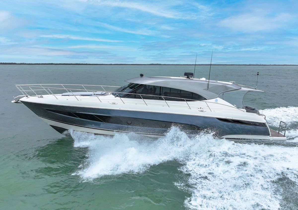 2021 Riviera 54 
