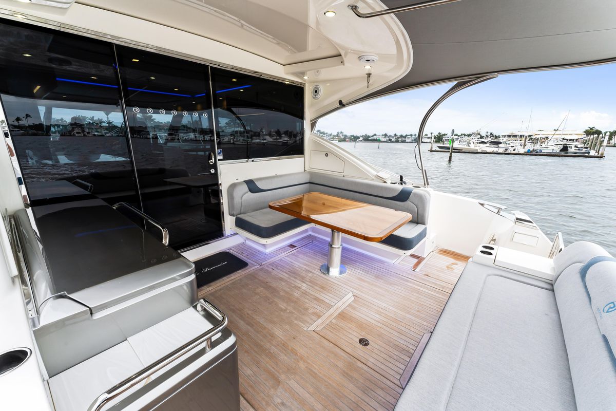 2021 Riviera 54 