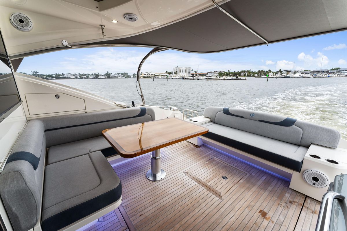2021 Riviera 54 
