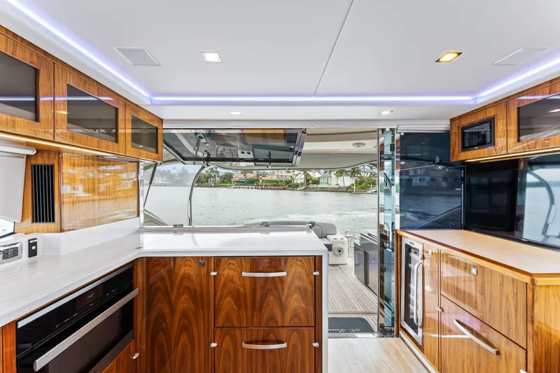 No Surrender Yacht Photos Pics 