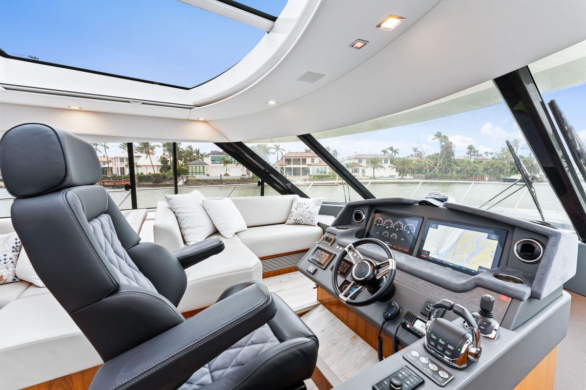 2021 Riviera 54 