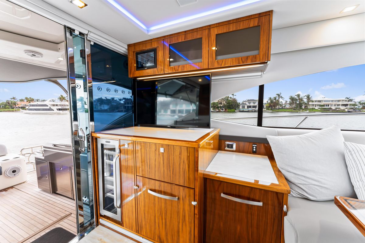 2021 Riviera 54 