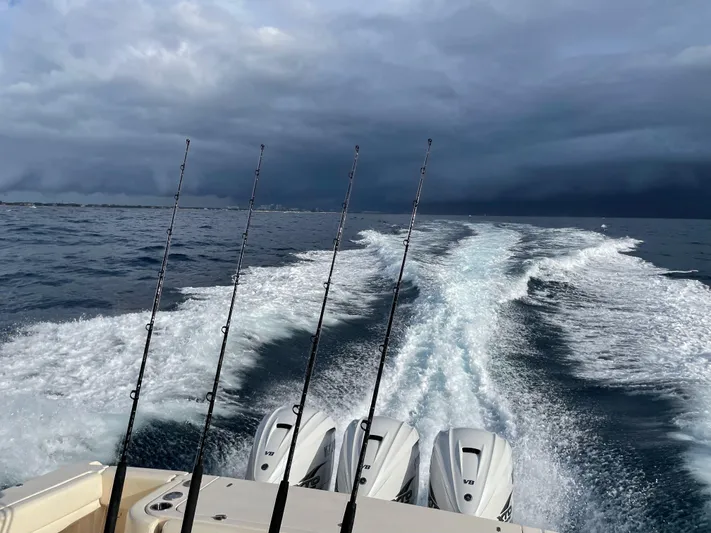  Yacht Photos Pics Dark and stormy