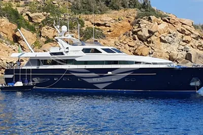 Admiral 28