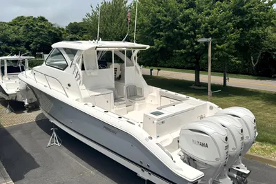 Pursuit OS 355 Offshore
