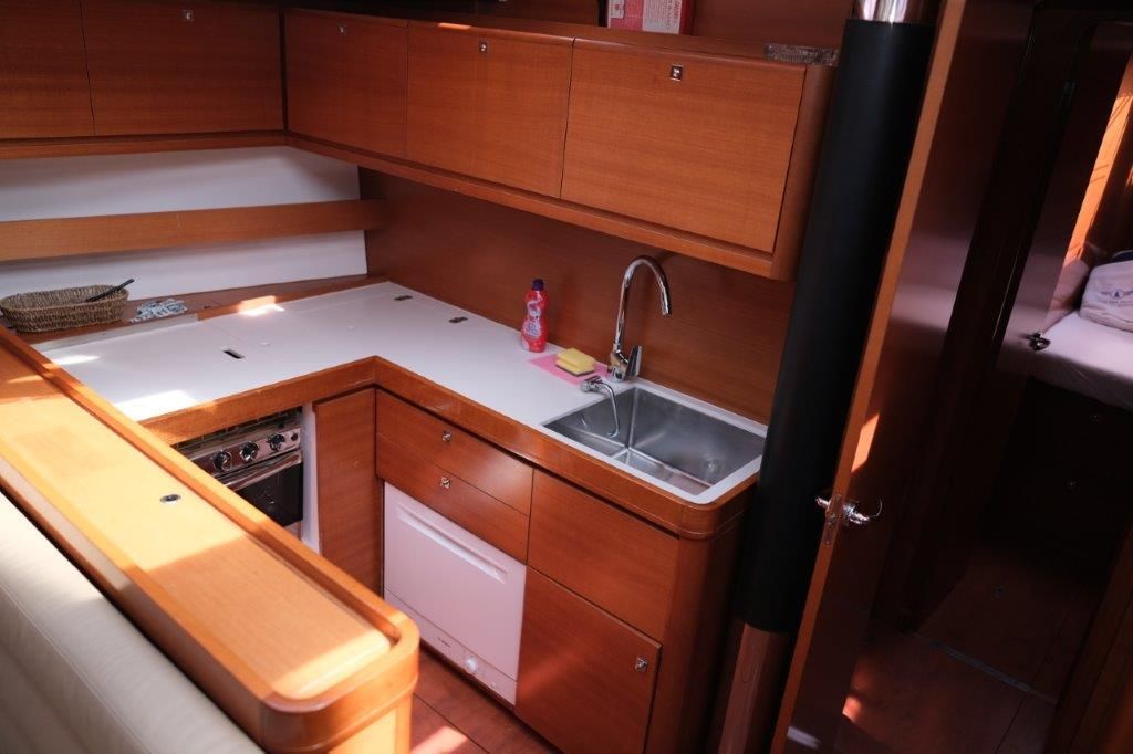 2016 Dufour 56 
