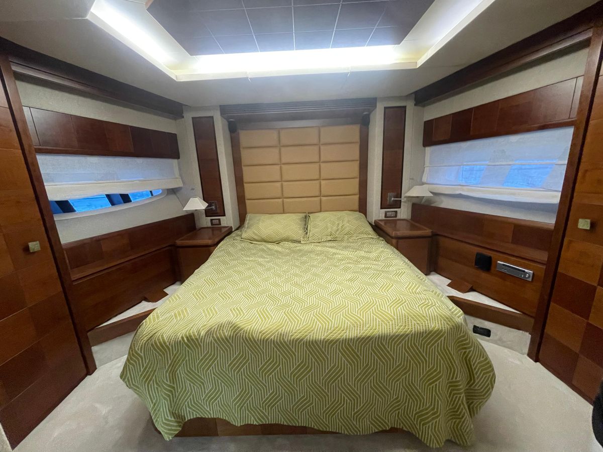 2007 Azimut 88 