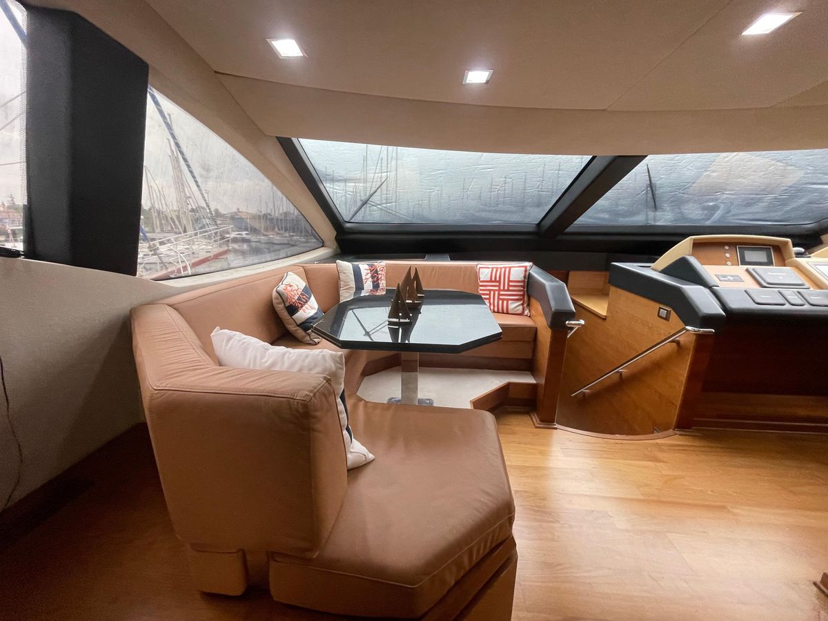 2007 Azimut 88 