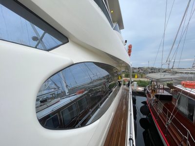 Yacht