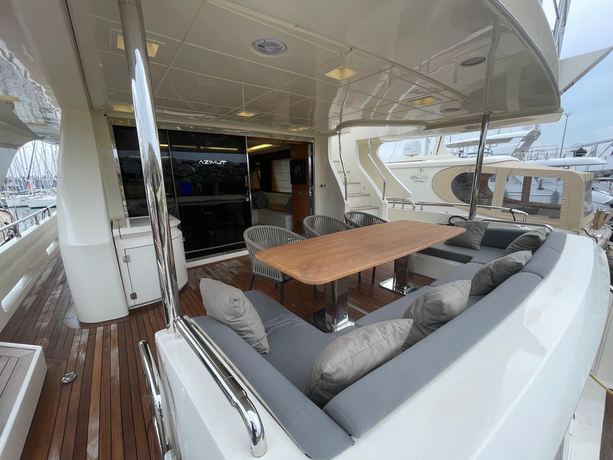 2007 Azimut 88 