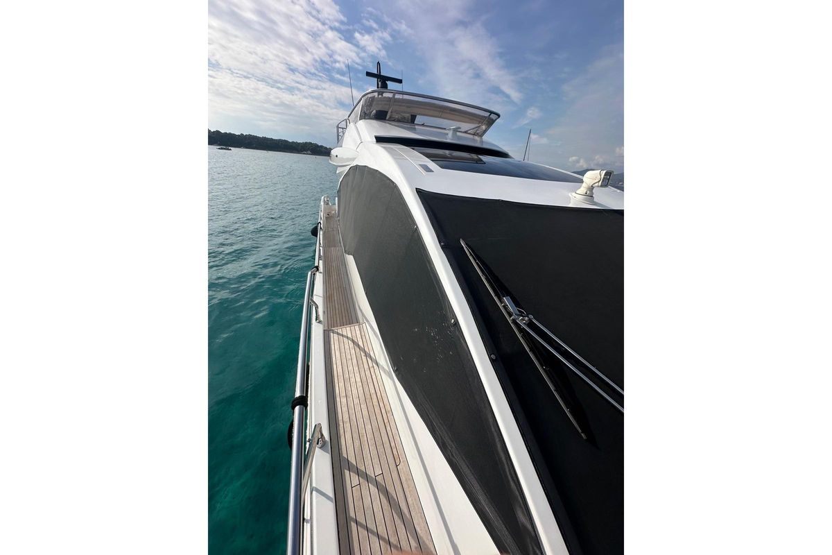 2020 Azimut 70 