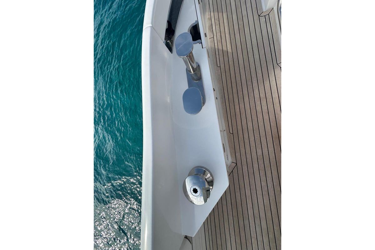 2020 Azimut 70 