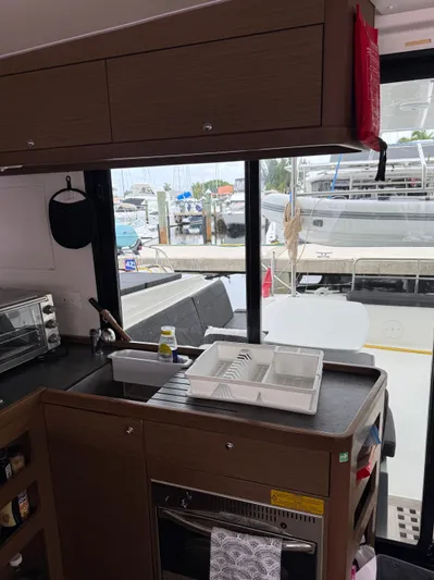 Jelliblu Yacht Photos Pics 