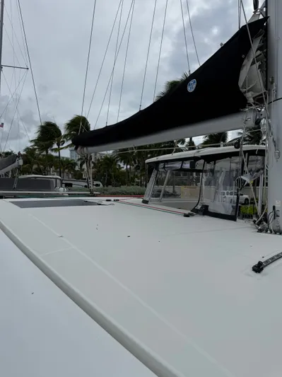 Jelliblu Yacht Photos Pics 