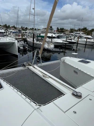 Jelliblu Yacht Photos Pics 