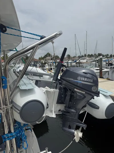 Jelliblu Yacht Photos Pics 