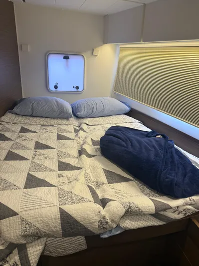 Jelliblu Yacht Photos Pics 