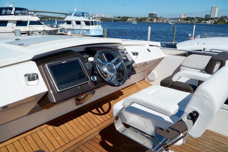 2016 Galeon Skydeck 56