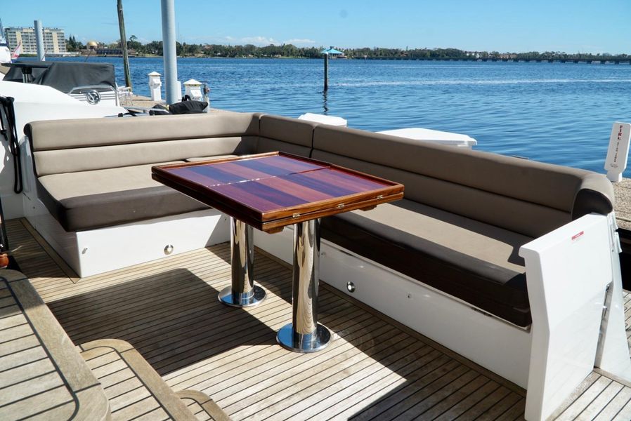 2016 Galeon Skydeck 56