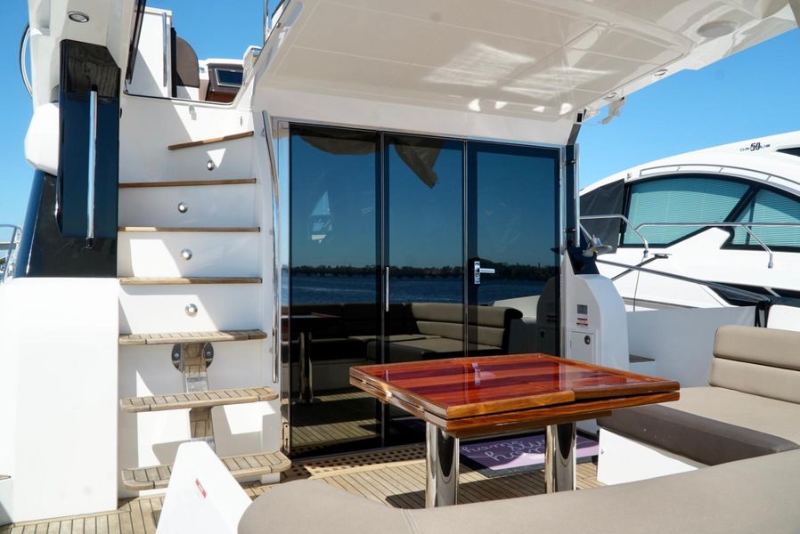 2016 Galeon Skydeck 56