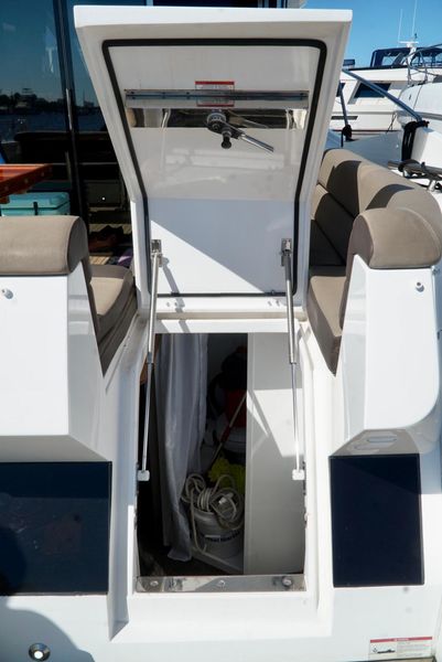 2016 Galeon Skydeck 56