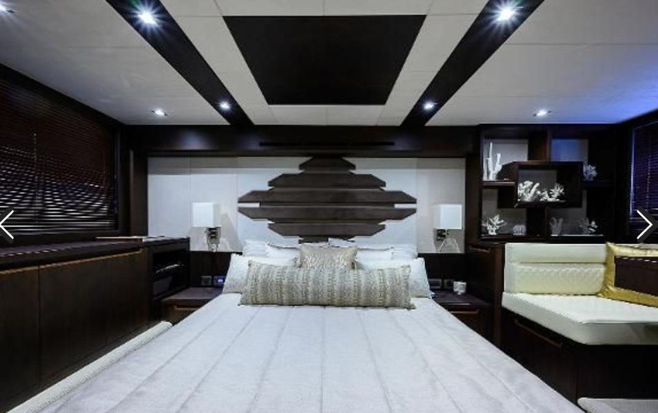 2016 Galeon Skydeck 56